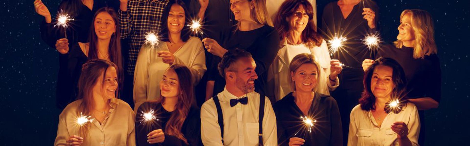 58 16 12 2024 Frohe Weihnachten Und Ein Gluckliches Neues Jahr 01
